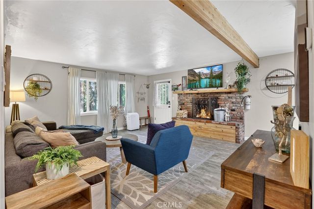 605 Pyramid Drive, Crestline, CA 92325