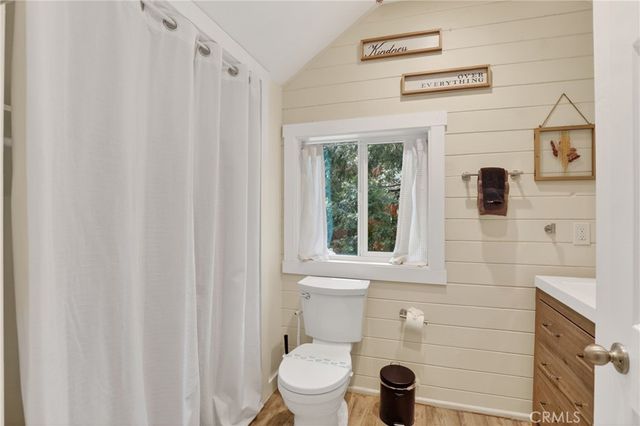 605 Pyramid Drive, Crestline, CA 92325