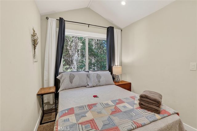 605 Pyramid Drive, Crestline, CA 92325