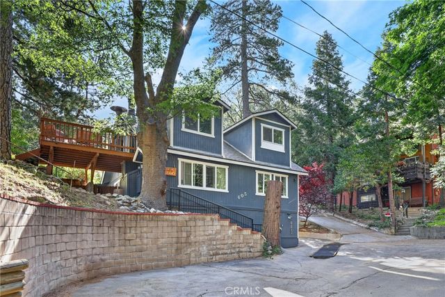 605 Pyramid Drive, Crestline, CA 92325