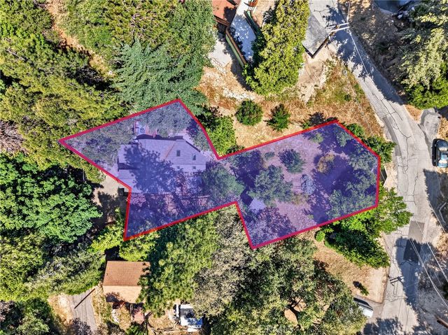 605 Pyramid Drive, Crestline, CA 92325