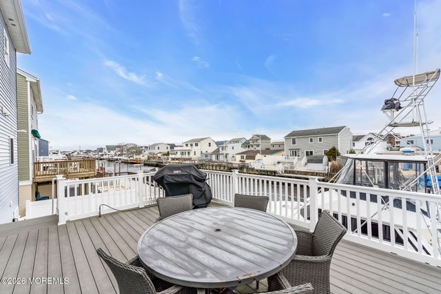 48 Albert Drive, Manahawkin, NJ 08050