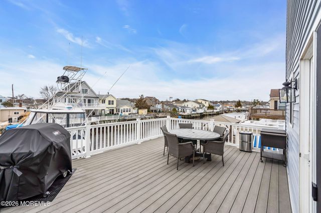 48 Albert Drive, Manahawkin, NJ 08050