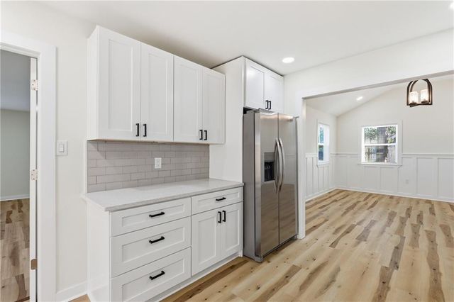 19 Robin Hood Drive, Savannah, GA 31406