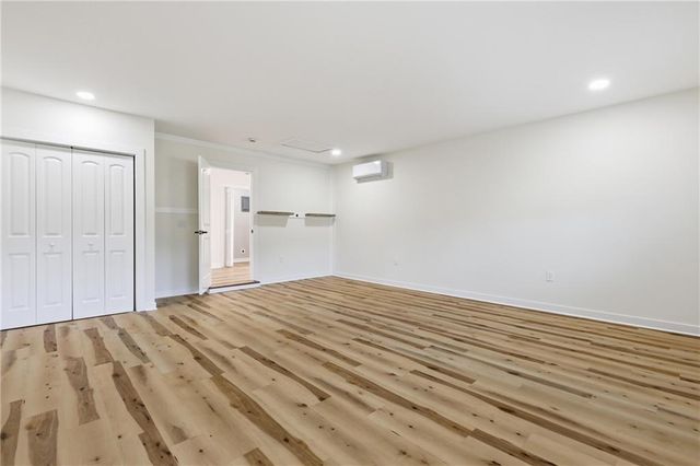 19 Robin Hood Drive, Savannah, GA 31406