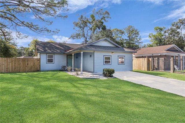 19 Robin Hood Drive, Savannah, GA 31406