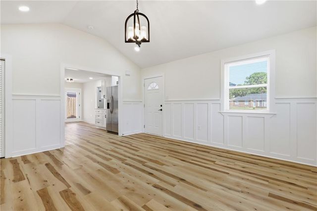 19 Robin Hood Drive, Savannah, GA 31406