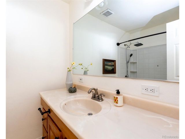 1410 S Vaughn Cir, Aurora, CO 80012