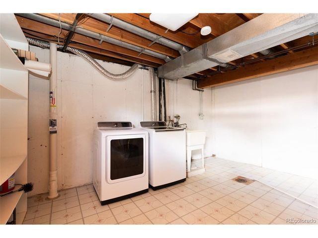 1410 S Vaughn Cir, Aurora, CO 80012