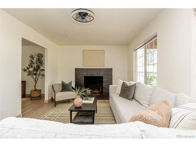 1410 S Vaughn Cir, Aurora, CO 80012