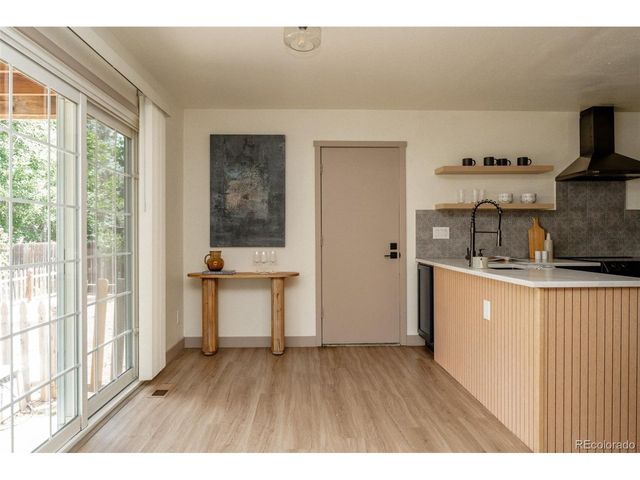 1410 S Vaughn Cir, Aurora, CO 80012