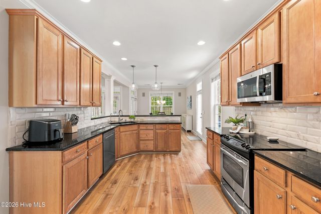 5136 Somersett Lane, Wilmington, NC 28409