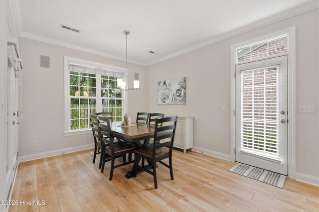 5136 Somersett Lane, Wilmington, NC 28409