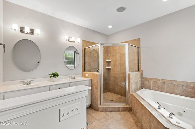 5136 Somersett Lane, Wilmington, NC 28409