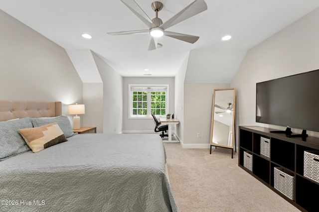 5136 Somersett Lane, Wilmington, NC 28409