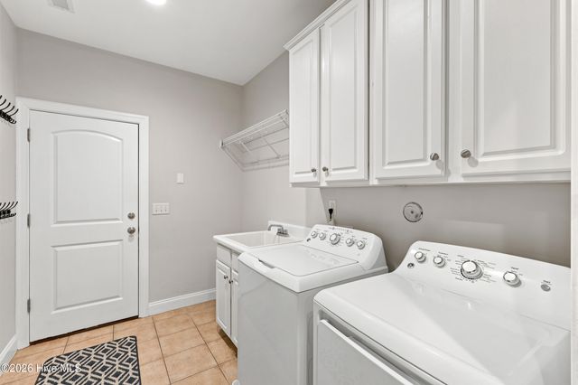 5136 Somersett Lane, Wilmington, NC 28409