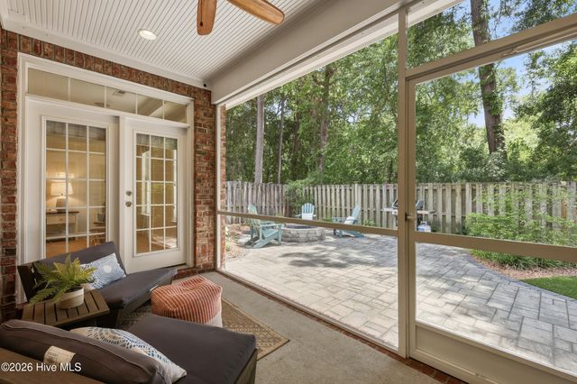 5136 Somersett Lane, Wilmington, NC 28409