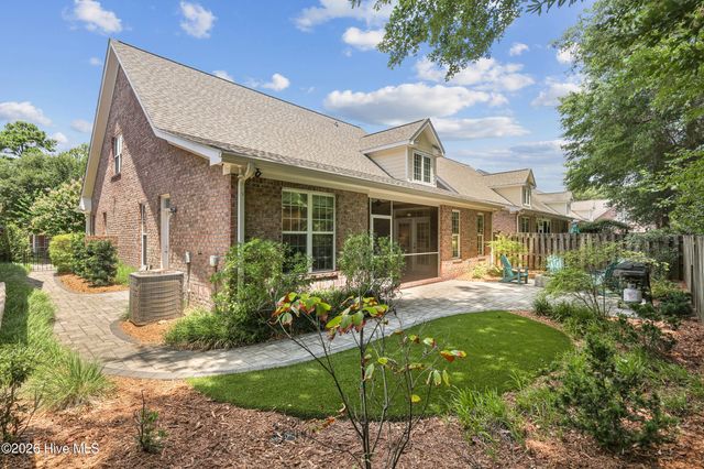 5136 Somersett Lane, Wilmington, NC 28409