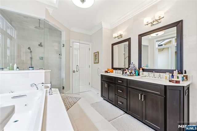 1228 River Road, Edgewater, NJ 07020