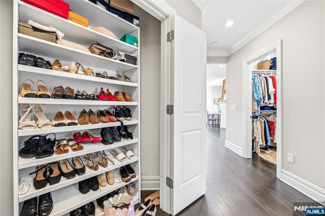 1228 River Road, Edgewater, NJ 07020