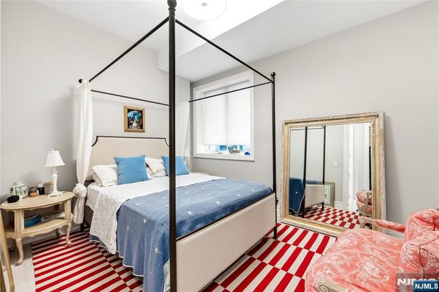 1228 River Road, Edgewater, NJ 07020