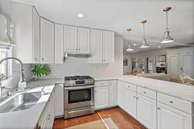 363 Ridgelawn W Drive, Mobile, AL 36608