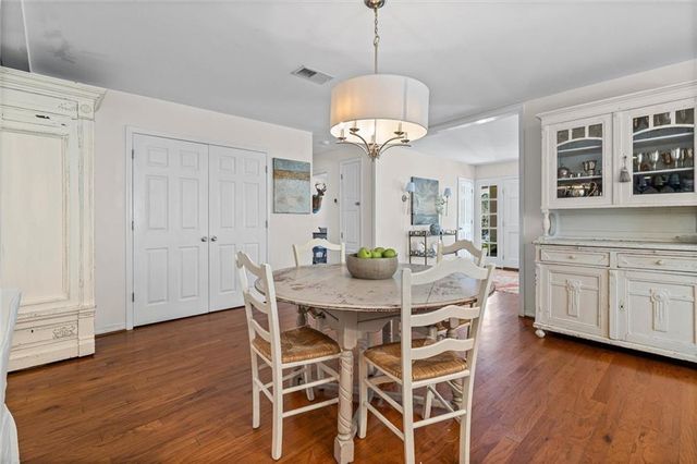 363 Ridgelawn W Drive, Mobile, AL 36608