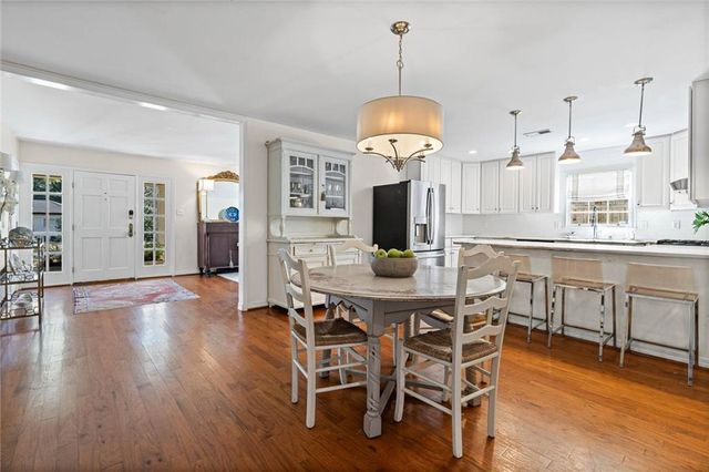 363 Ridgelawn W Drive, Mobile, AL 36608