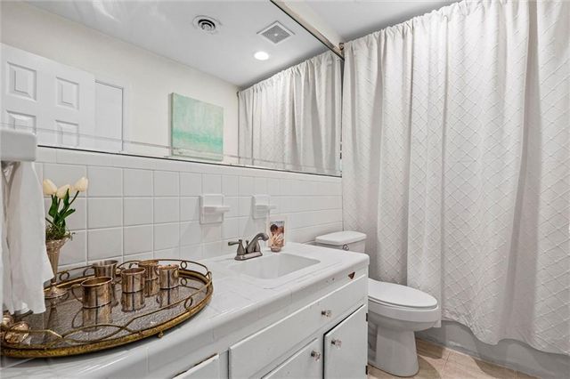 363 Ridgelawn W Drive, Mobile, AL 36608