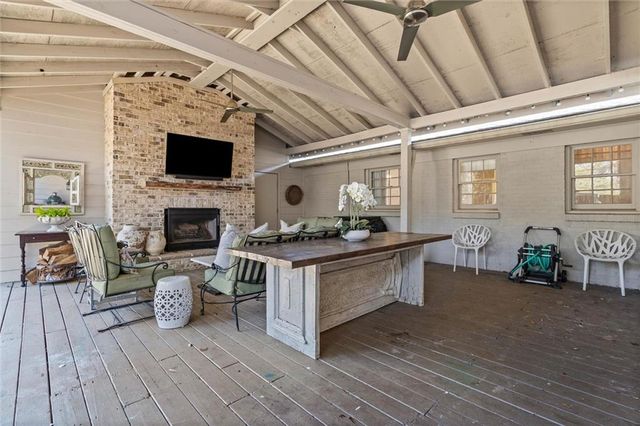 363 Ridgelawn W Drive, Mobile, AL 36608