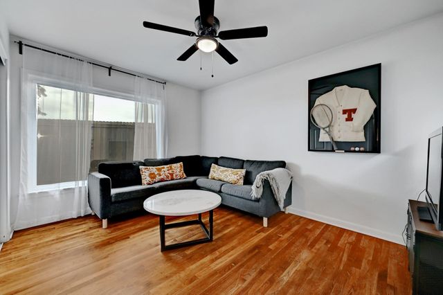 5700 Avenue G, Austin, TX 78752