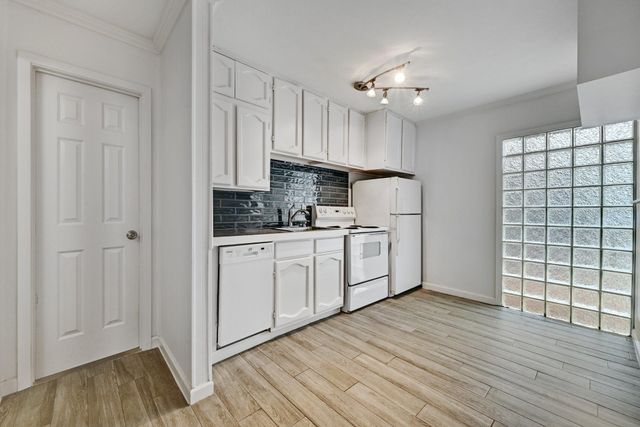 5700 Avenue G, Austin, TX 78752