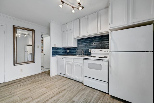 5700 Avenue G, Austin, TX 78752