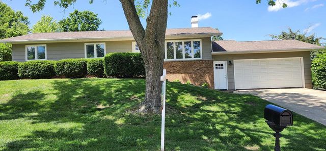 1707 Miller ROAD, Lake Geneva, WI 53147