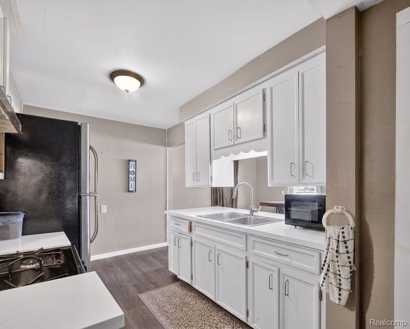 706 N Ionia Street, Gladwin, MI 48624