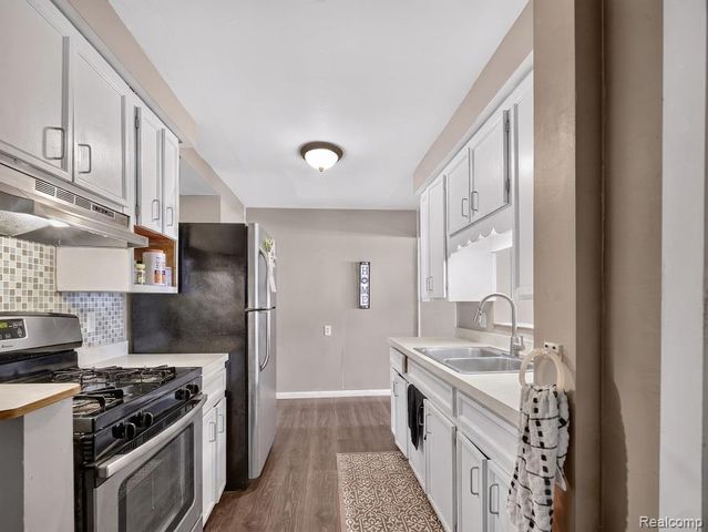 706 N Ionia Street, Gladwin, MI 48624