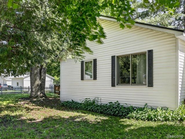 706 N Ionia Street, Gladwin, MI 48624