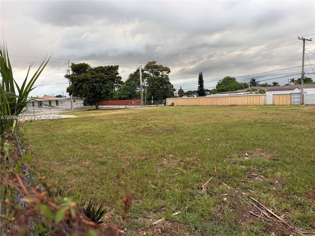 291 W 49th Street, Hialeah, FL 33012