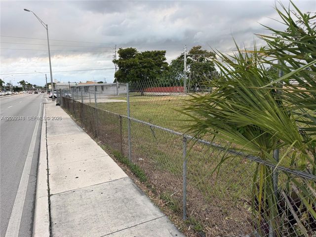 291 W 49th Street, Hialeah, FL 33012