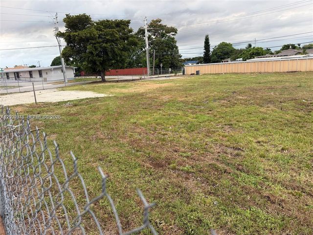 291 W 49th Street, Hialeah, FL 33012
