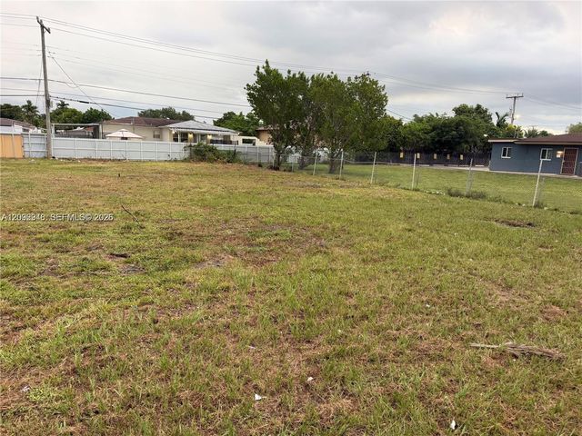 291 W 49th Street, Hialeah, FL 33012