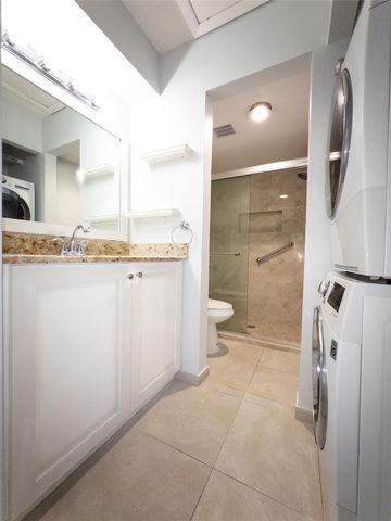 10332 Sunrise Lakes Boulevard 310, Sunrise, FL 33322