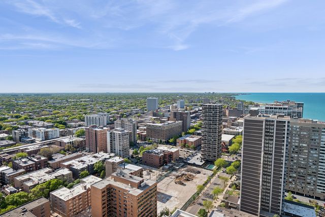 6033 N Sheridan Road 36F, Chicago, IL 60660