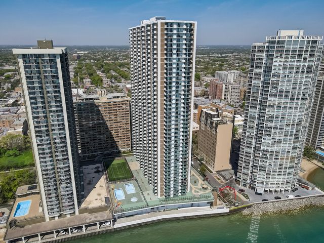 6033 N Sheridan Road 36F, Chicago, IL 60660
