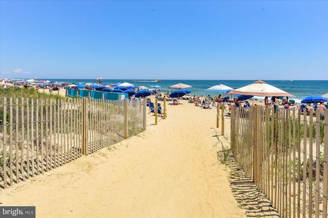 2 48th St Unit 402, Ocean City, MD 21842
