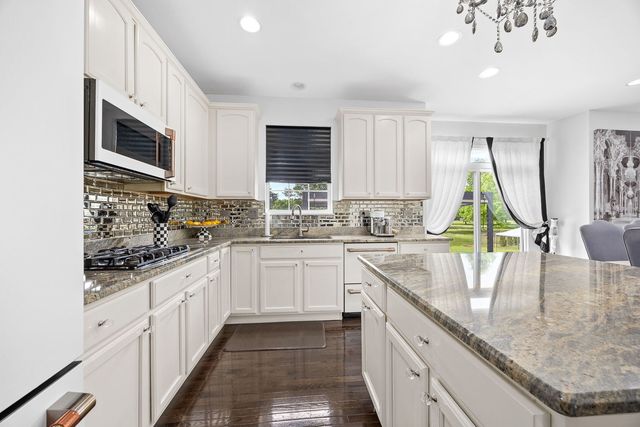2297 Deerpath Road, Bolingbrook, IL 60490
