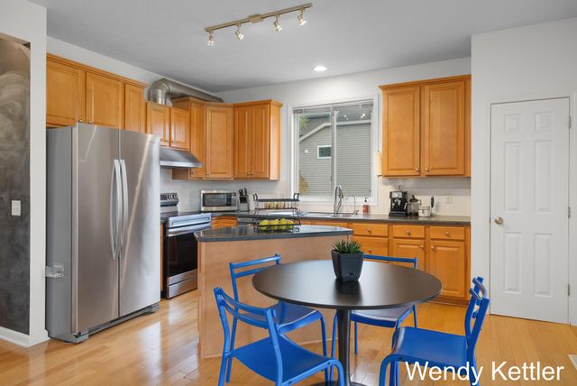 5656 Highbury Drive SE, Ada, MI 49301