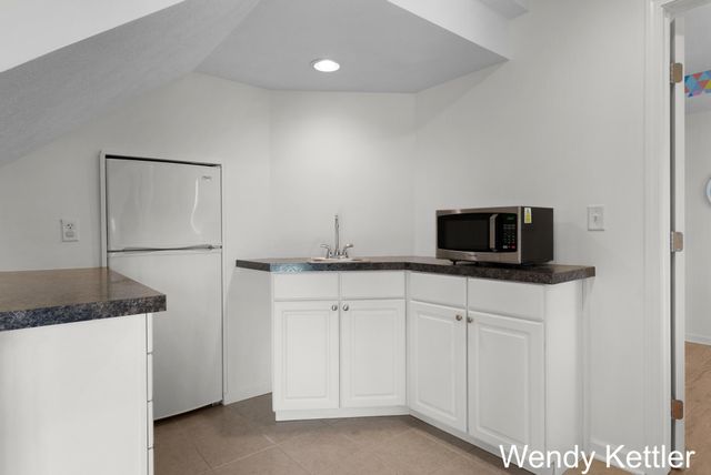 5656 Highbury Drive SE, Ada, MI 49301