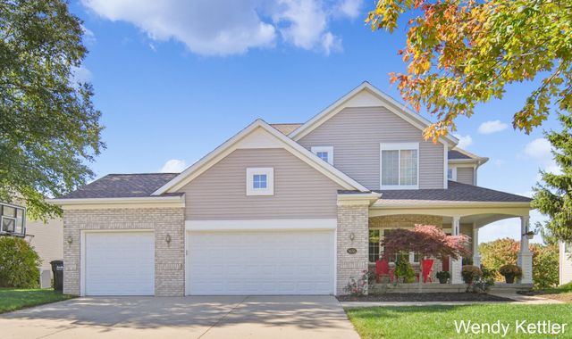 5656 Highbury Drive SE, Ada, MI 49301