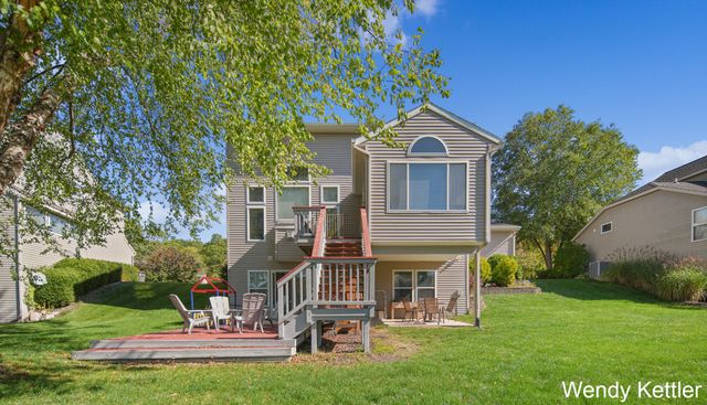 5656 Highbury Drive SE, Ada, MI 49301